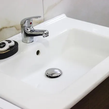 220 Side-sea Serenity Apartment Durrës